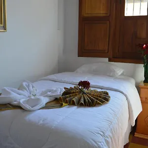 hotel-galeria-uxlabil-antigua.guatemalaantiguahotels.com/